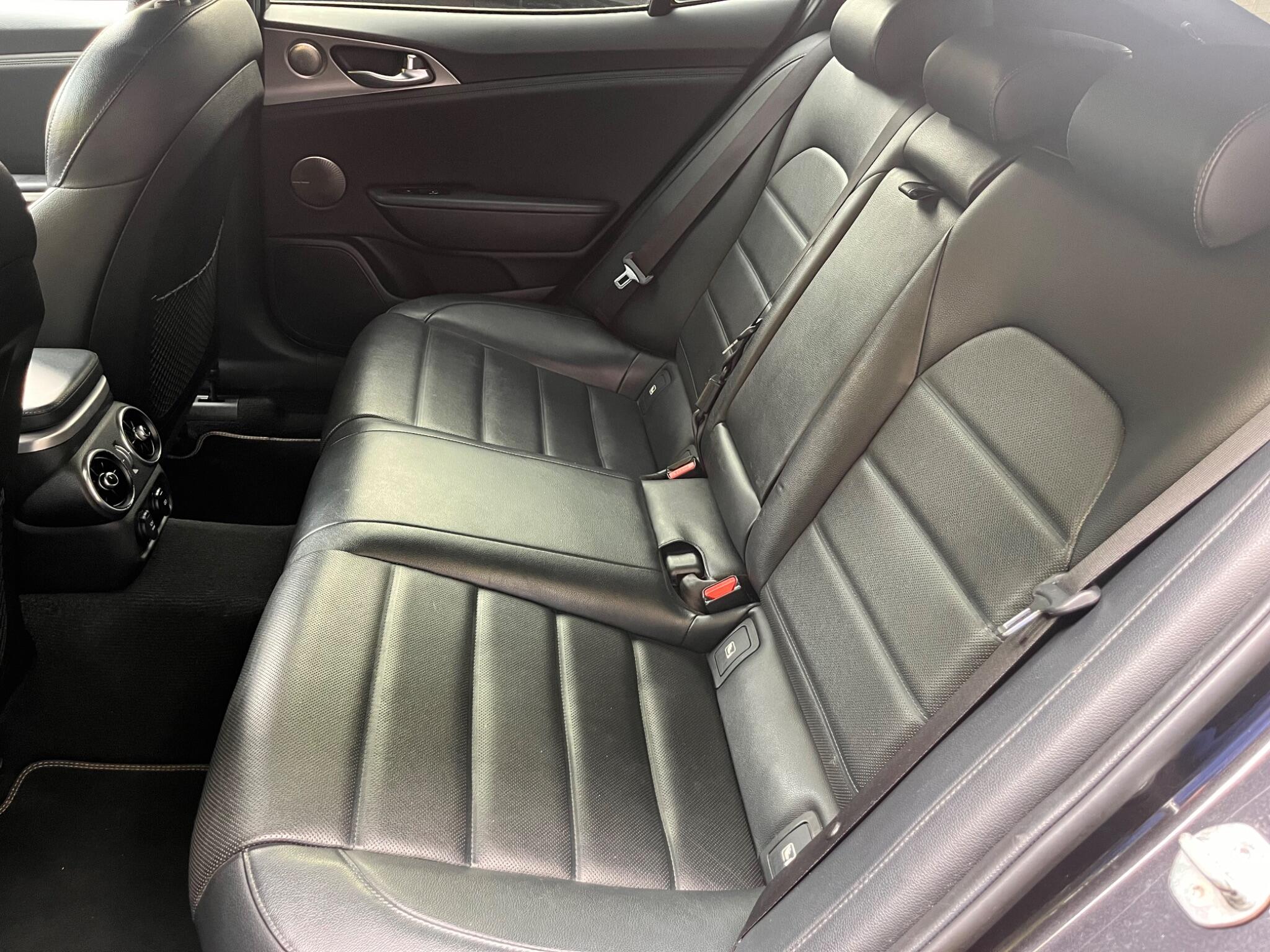 Kia Stinger view 33
