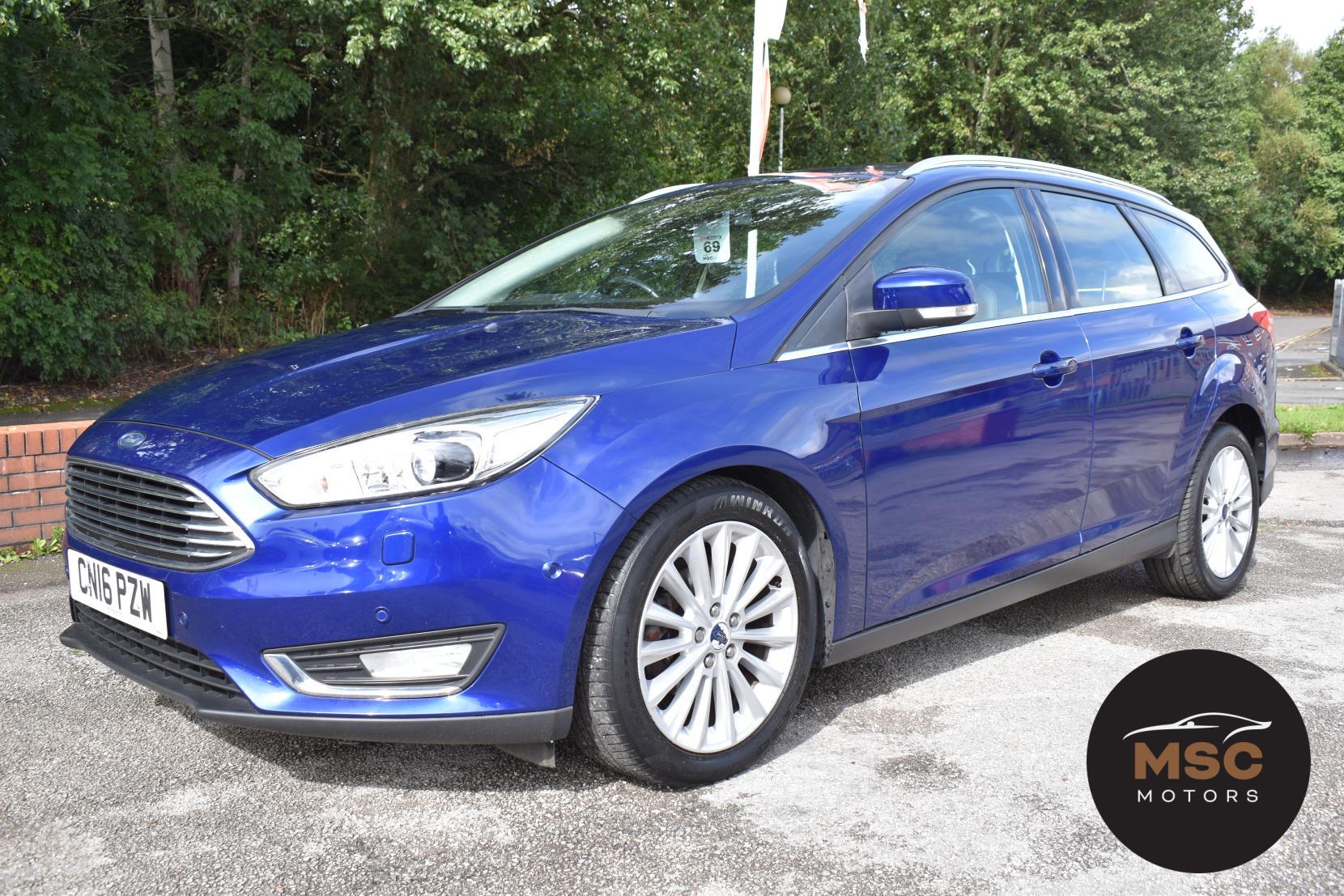 Ford Focus view 8