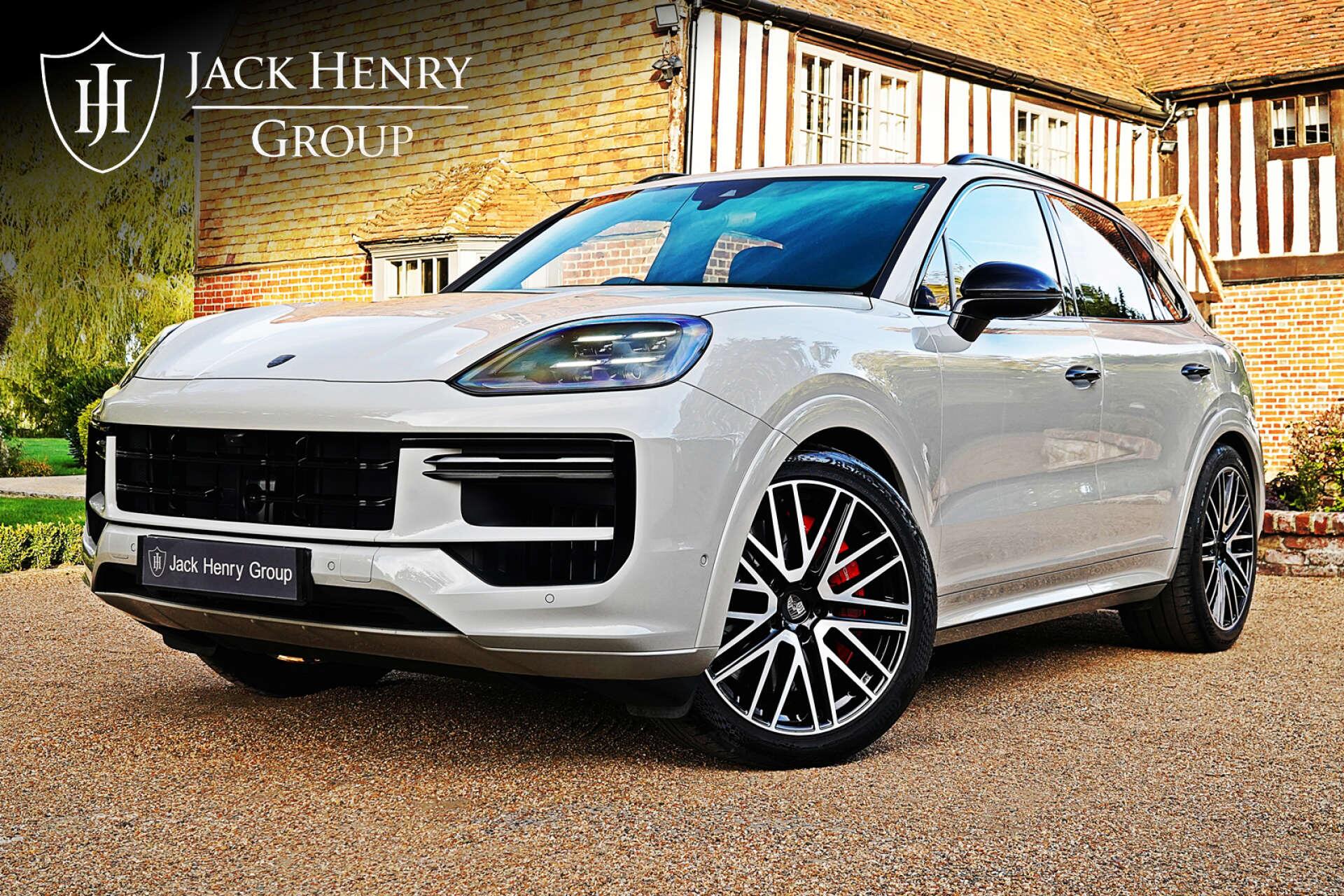 2024 Porsche Cayenne in Grey for sale