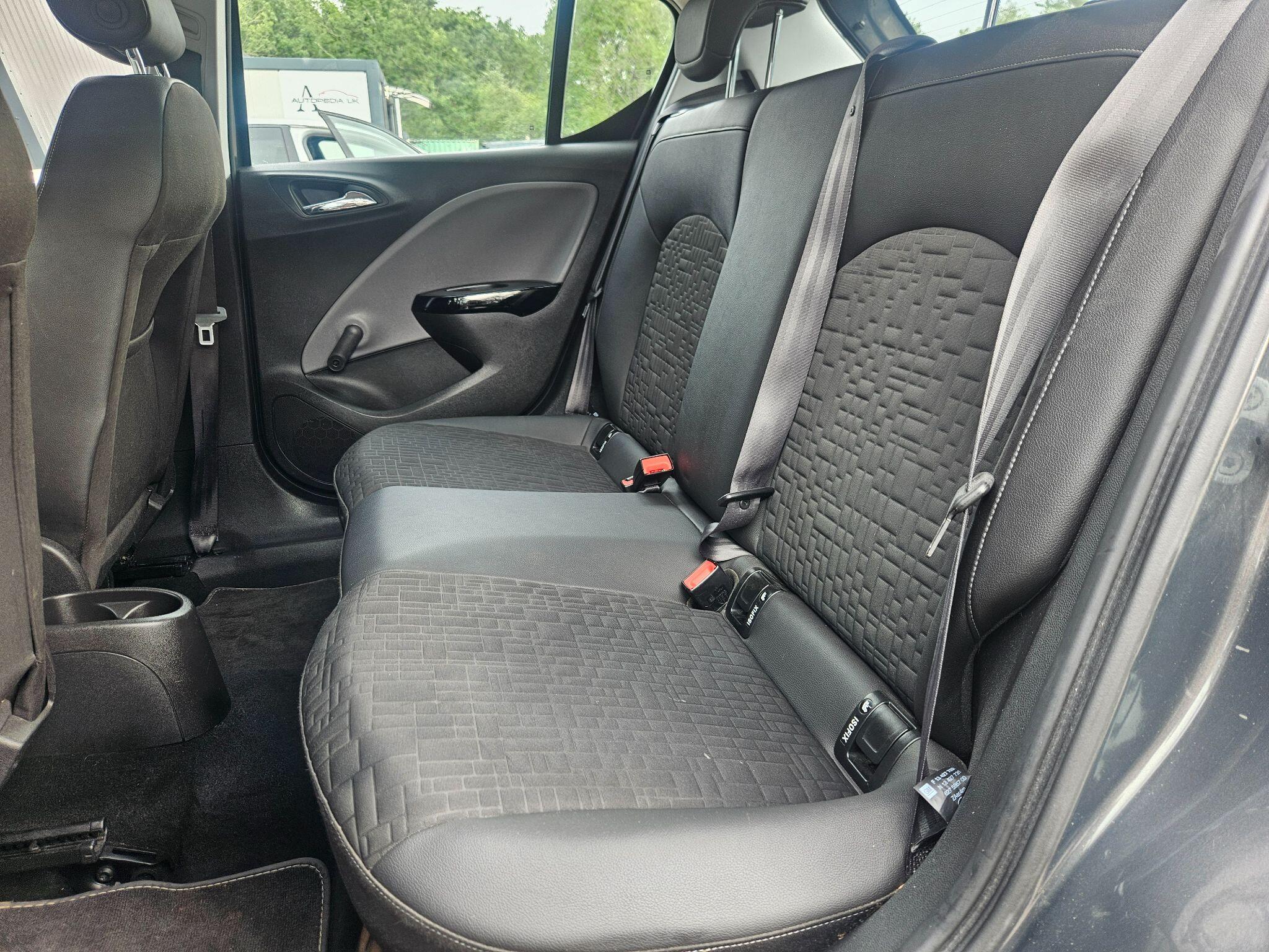 2015 Vauxhall Corsa image 39