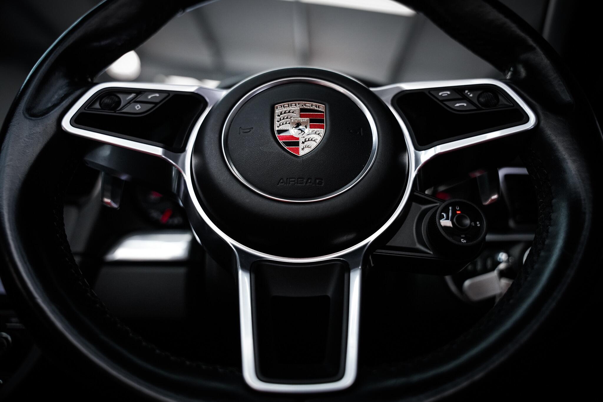 Porsche 911 view 53