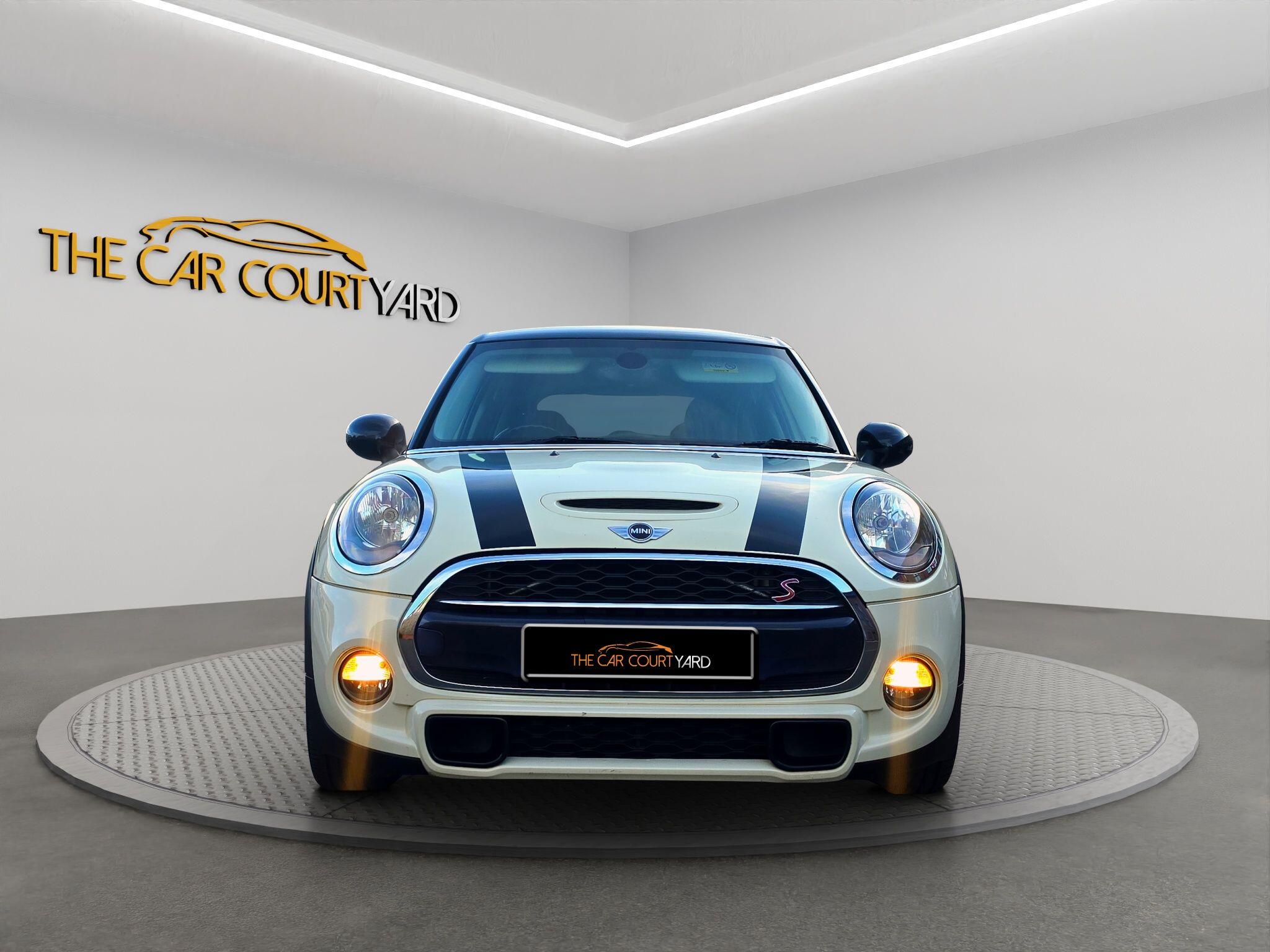 Mini Cooper view 2
