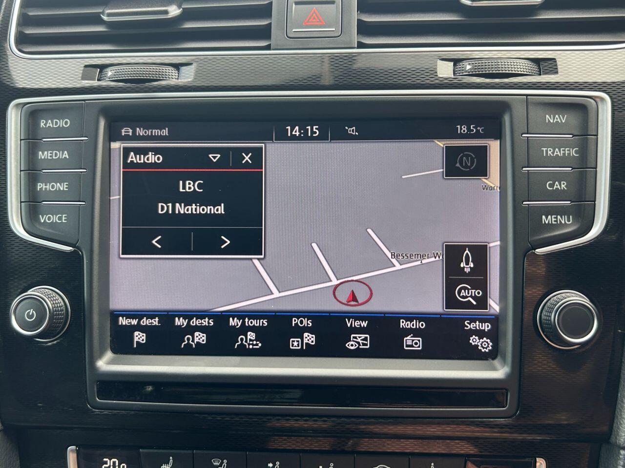 Volkswagen Golf view 19