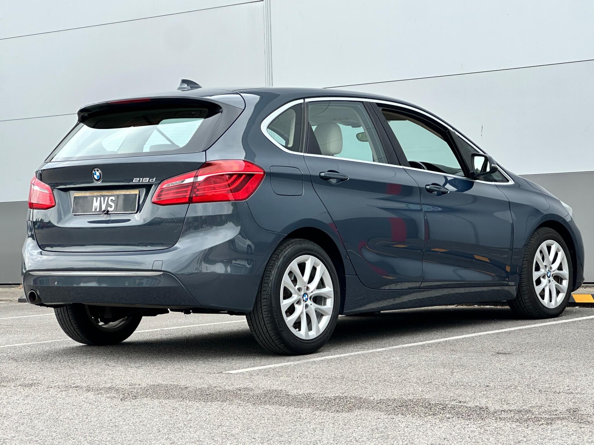BMW 2 Series Active Tourer view 10