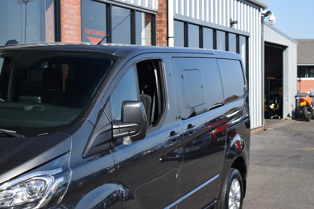 Ford Transit Custom view 23