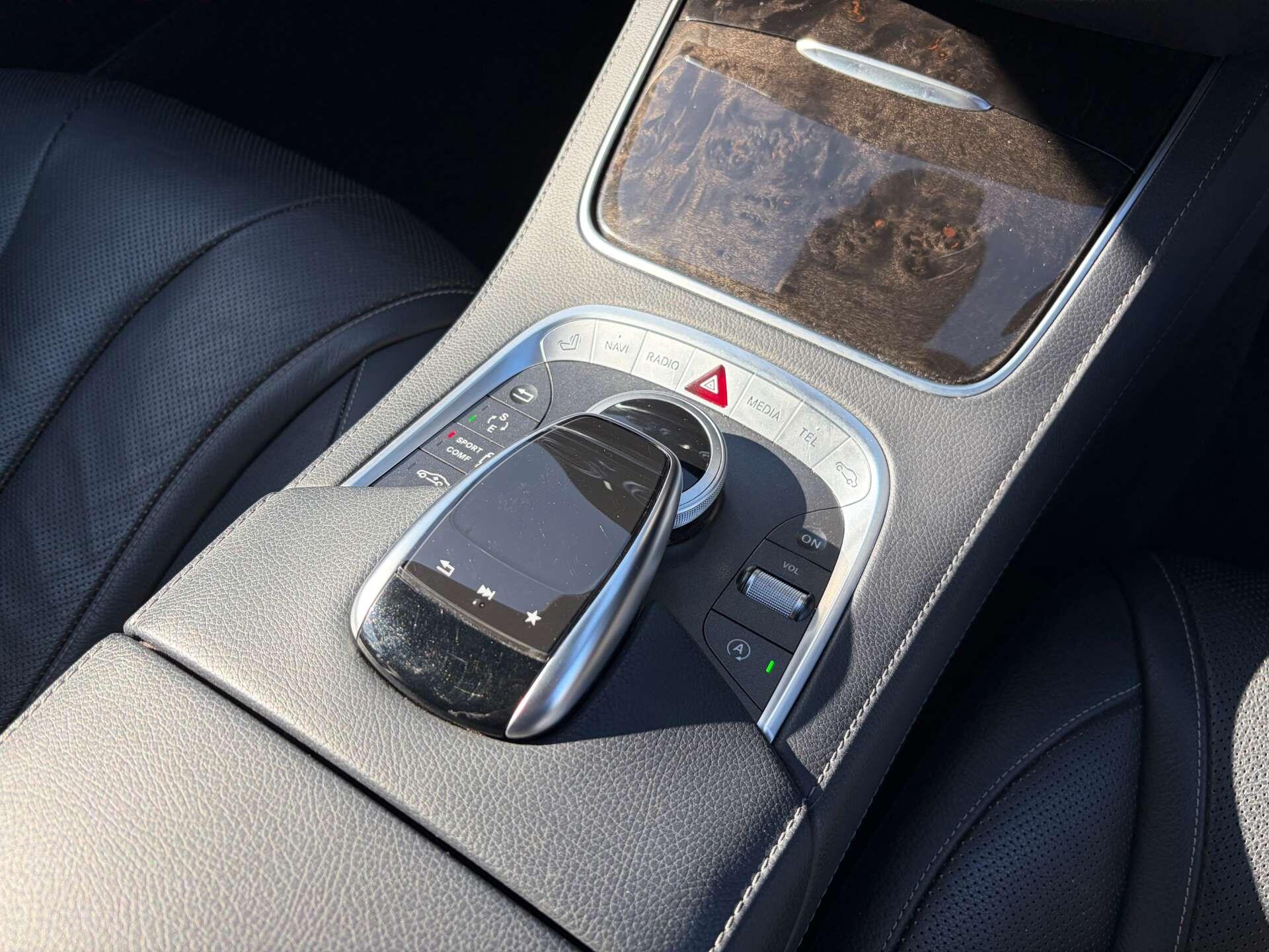 Mercedes-Benz S Class view 47
