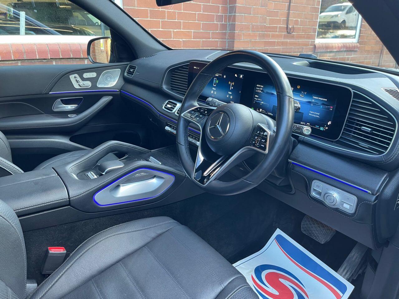 Mercedes-Benz GLE view 3
