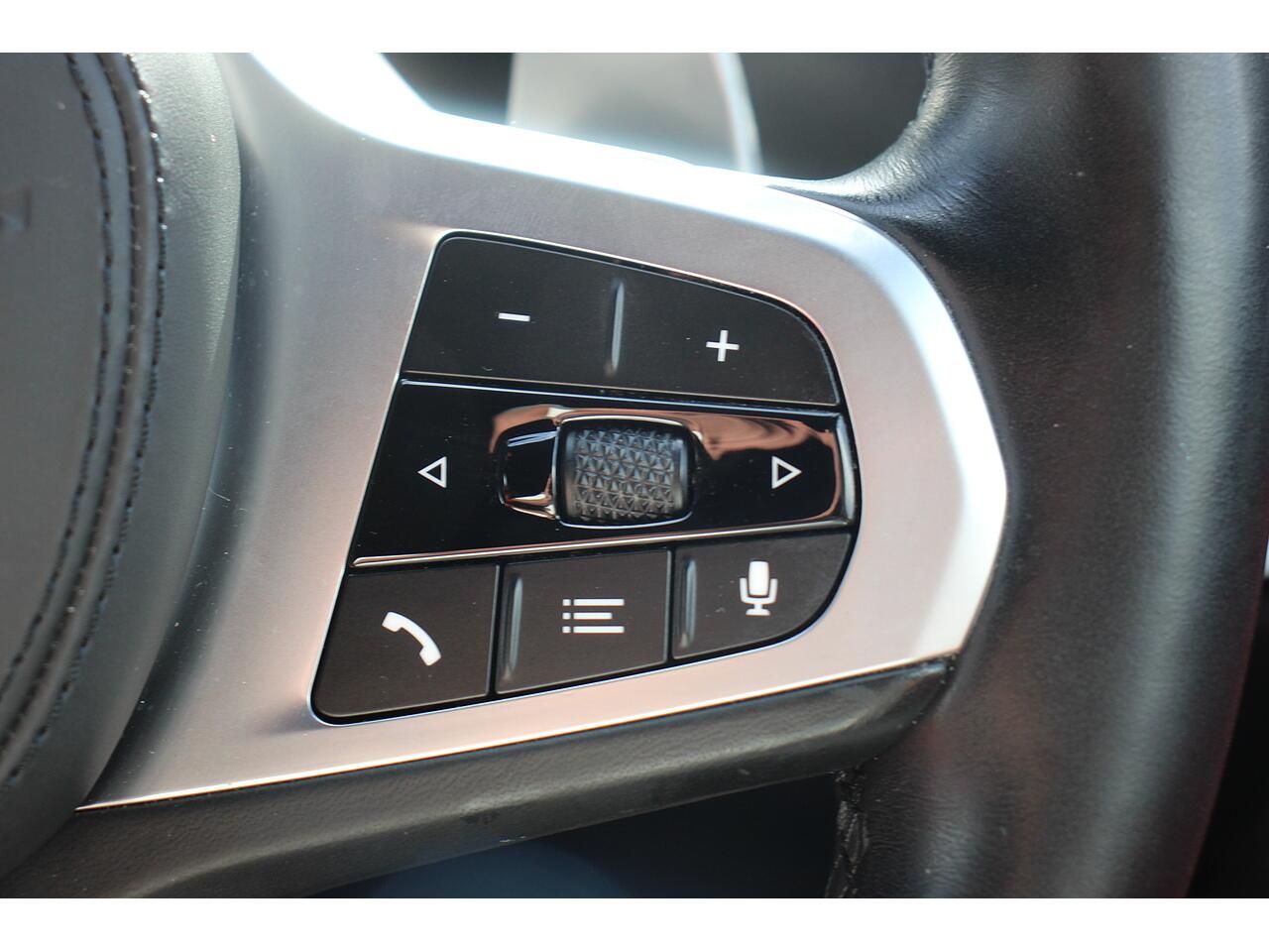 BMW X4 view 30