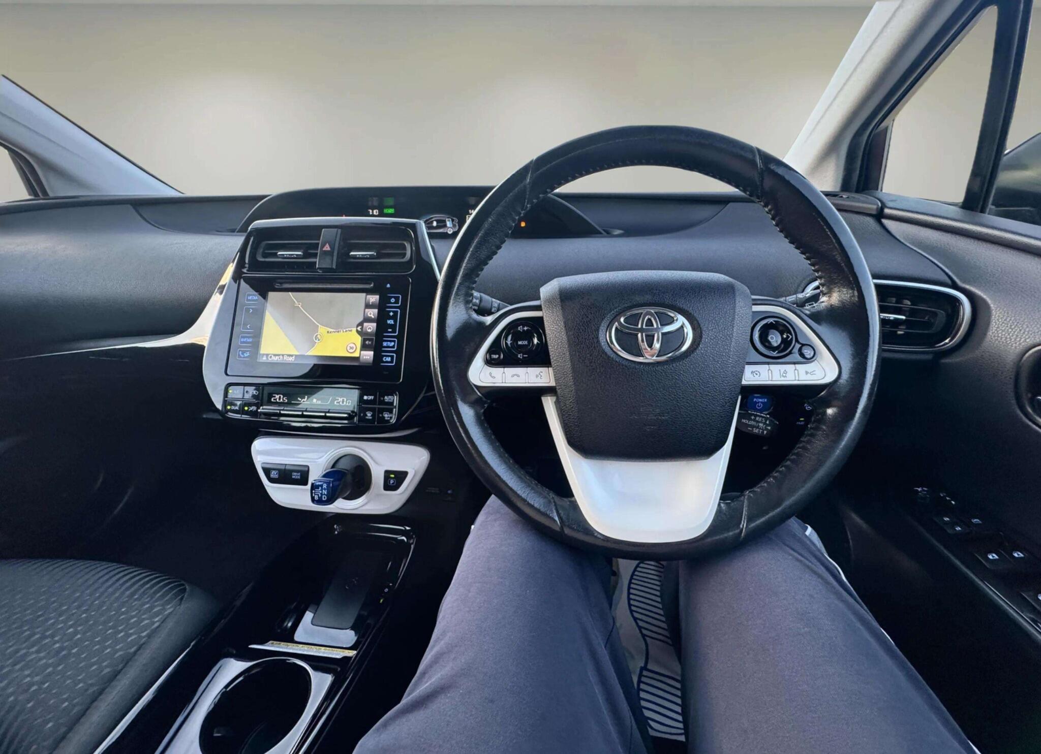 Toyota Prius view 40