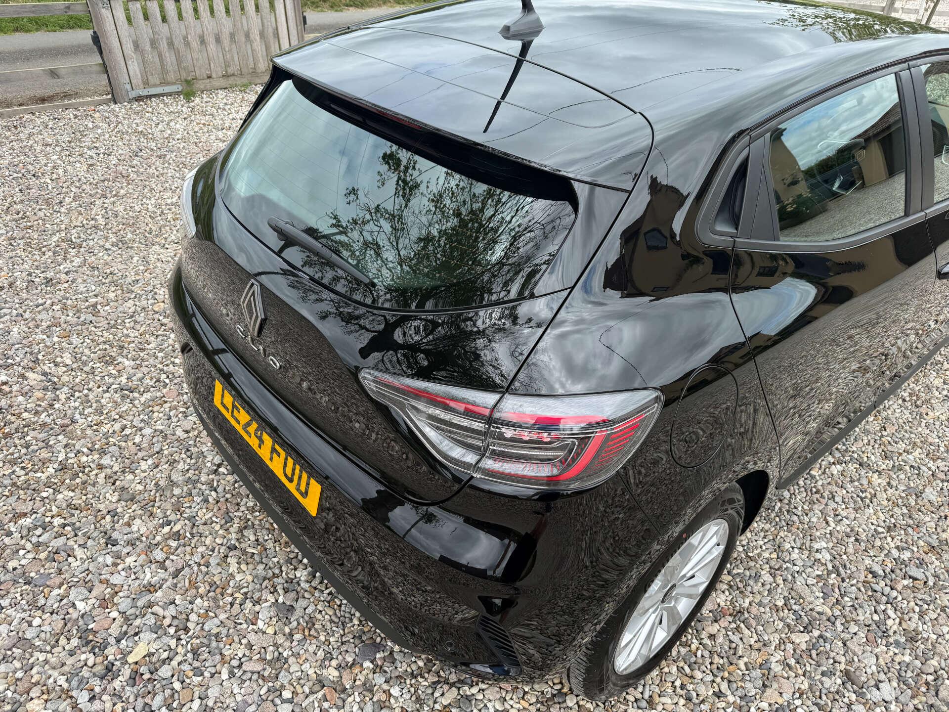 Renault Clio view 10