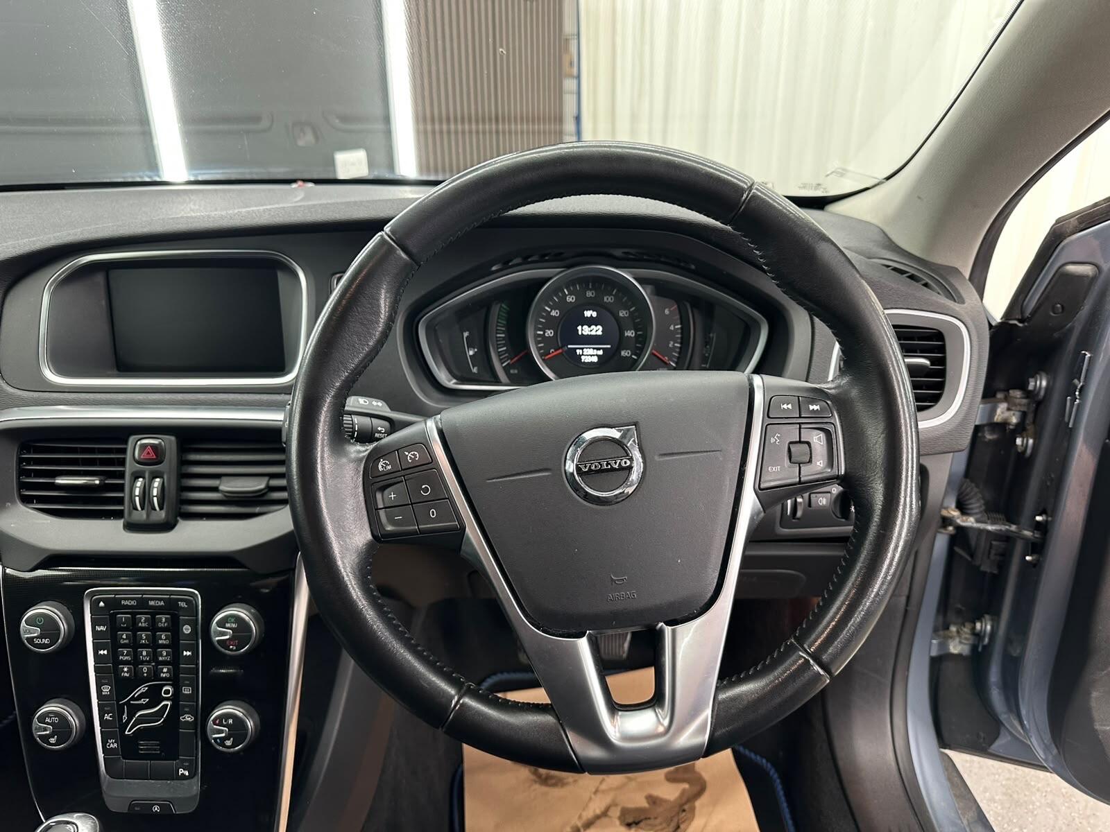 Volvo V40 view 29
