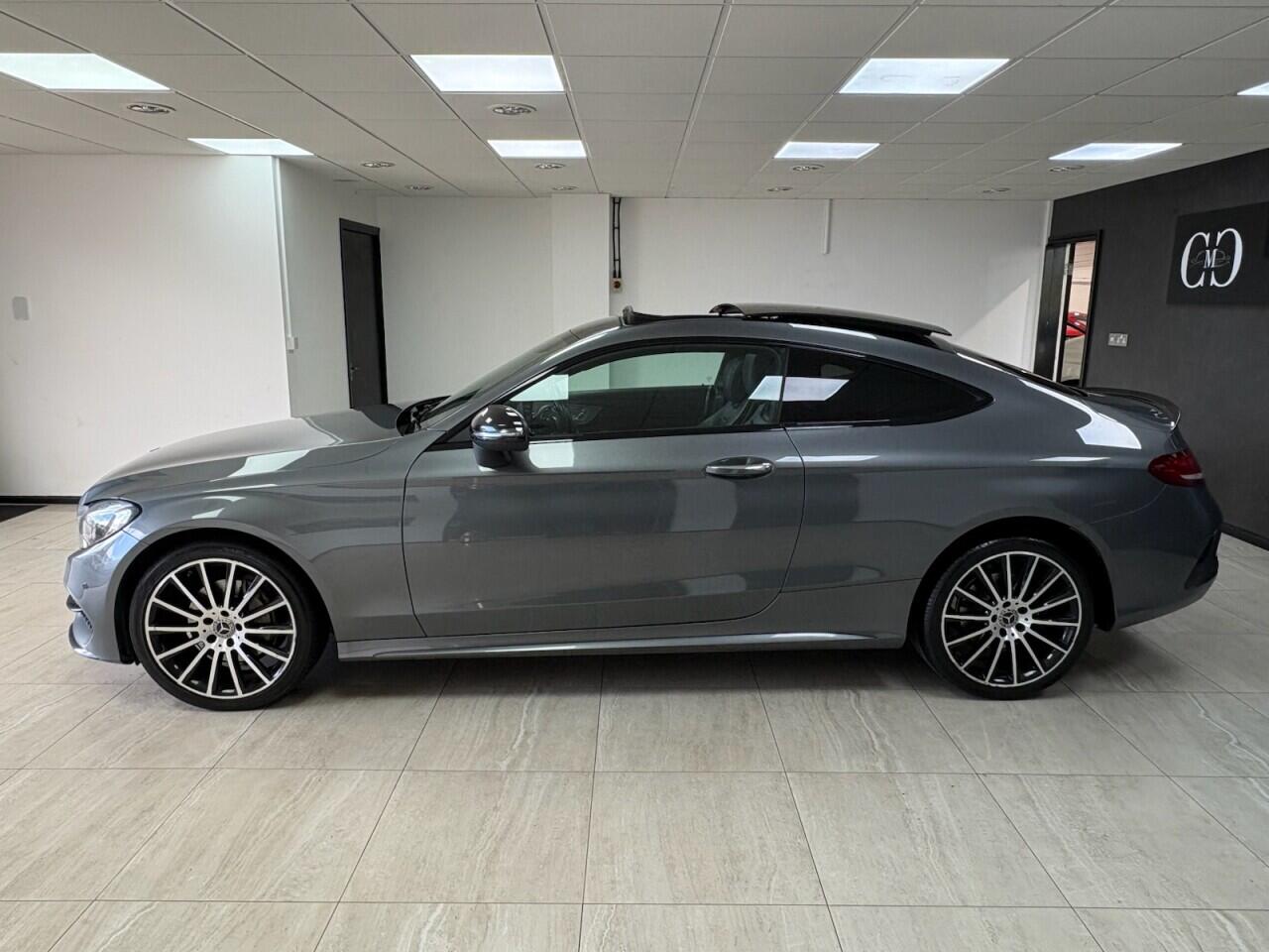 Mercedes-Benz C-Class view 6