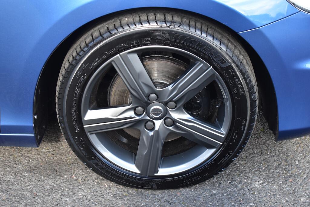 Volvo V40 view 74