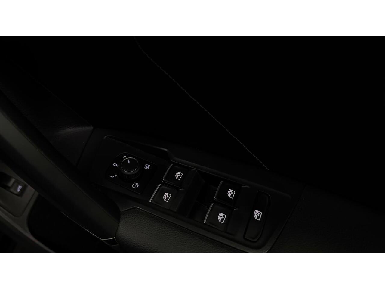 Volkswagen Tiguan Allspace view 17