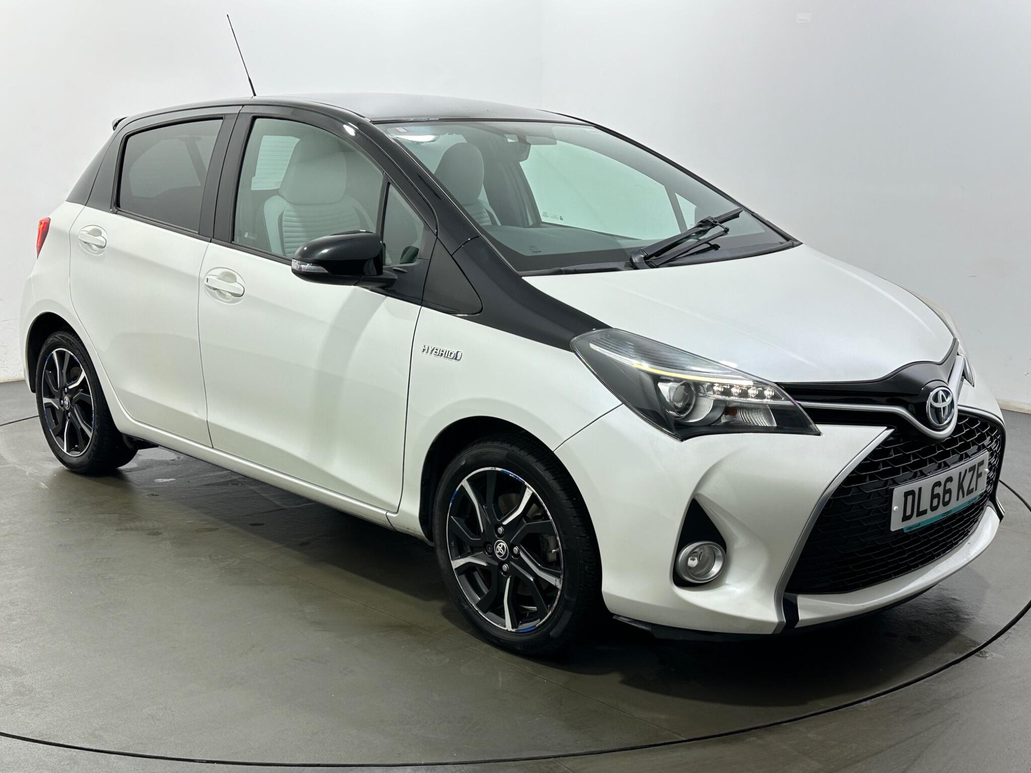 Toyota Yaris view 50
