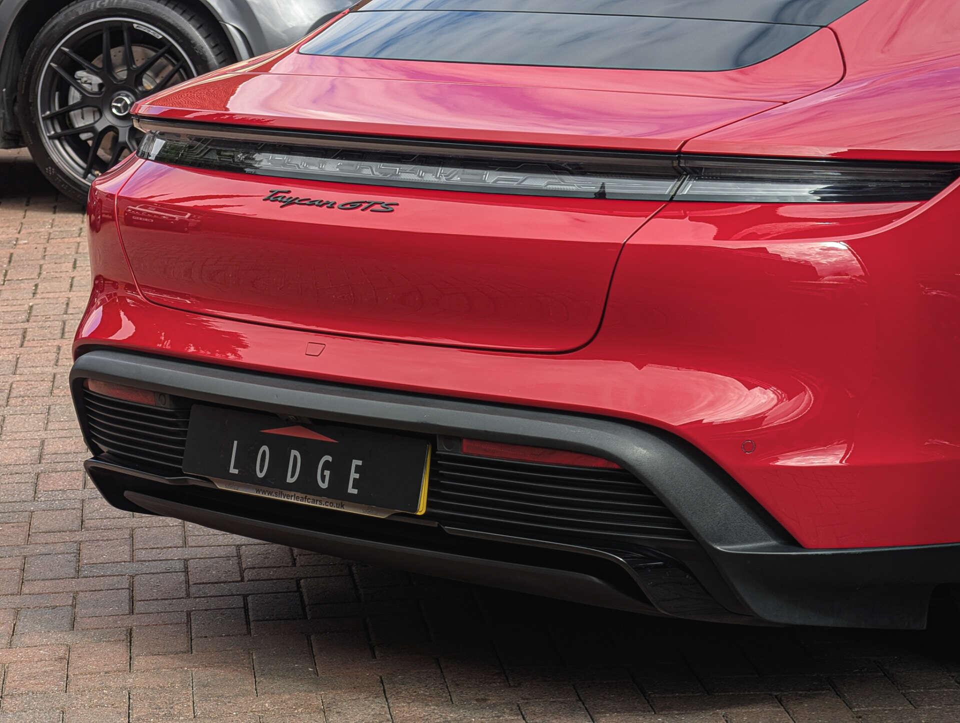 Porsche Taycan view 19