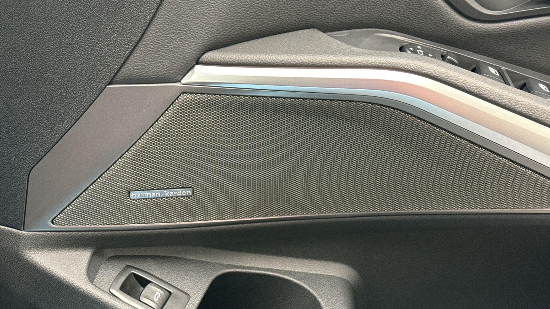 BMW 3 Series view 21