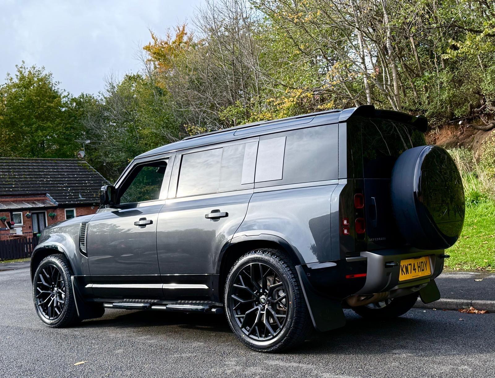 Land Rover Defender view 5