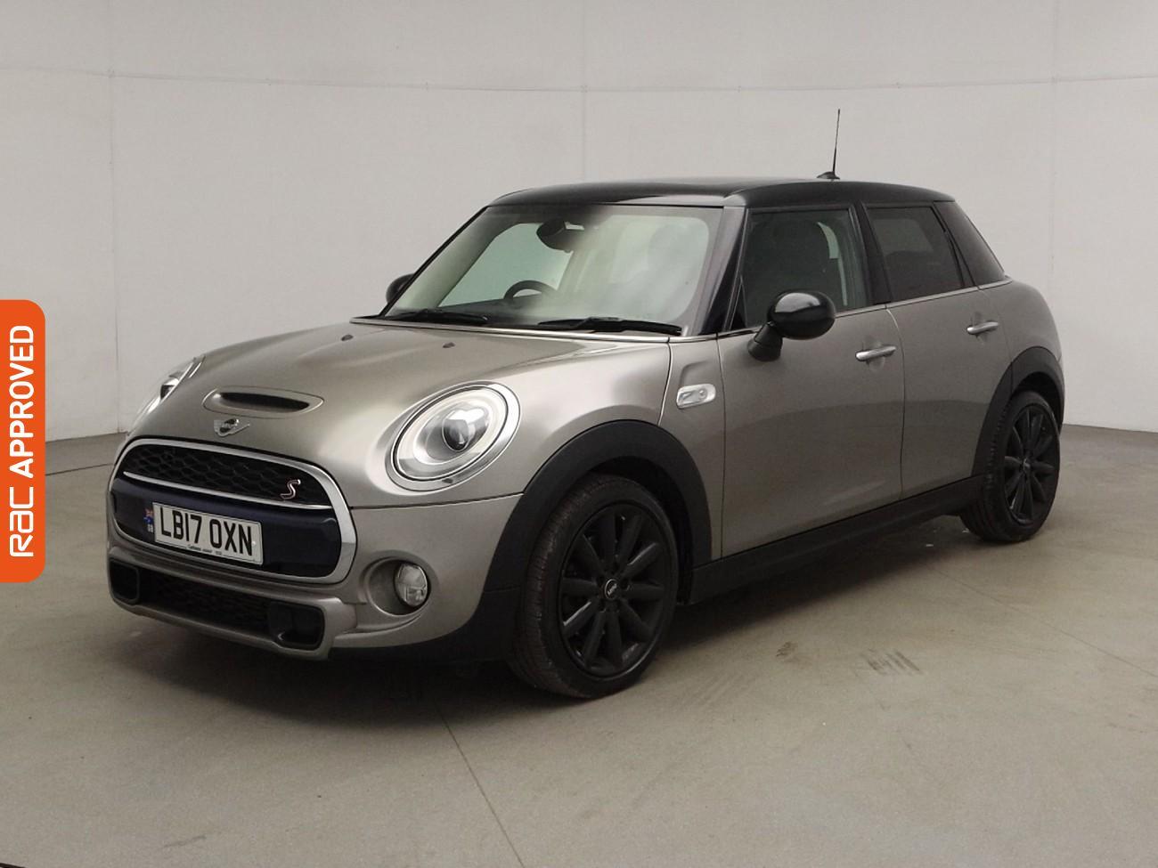 Mini Hatch view 29