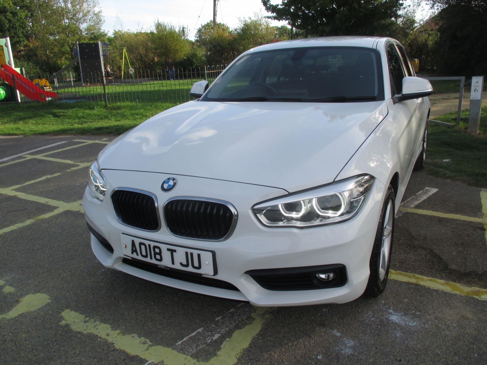 BMW 1 Series view 19