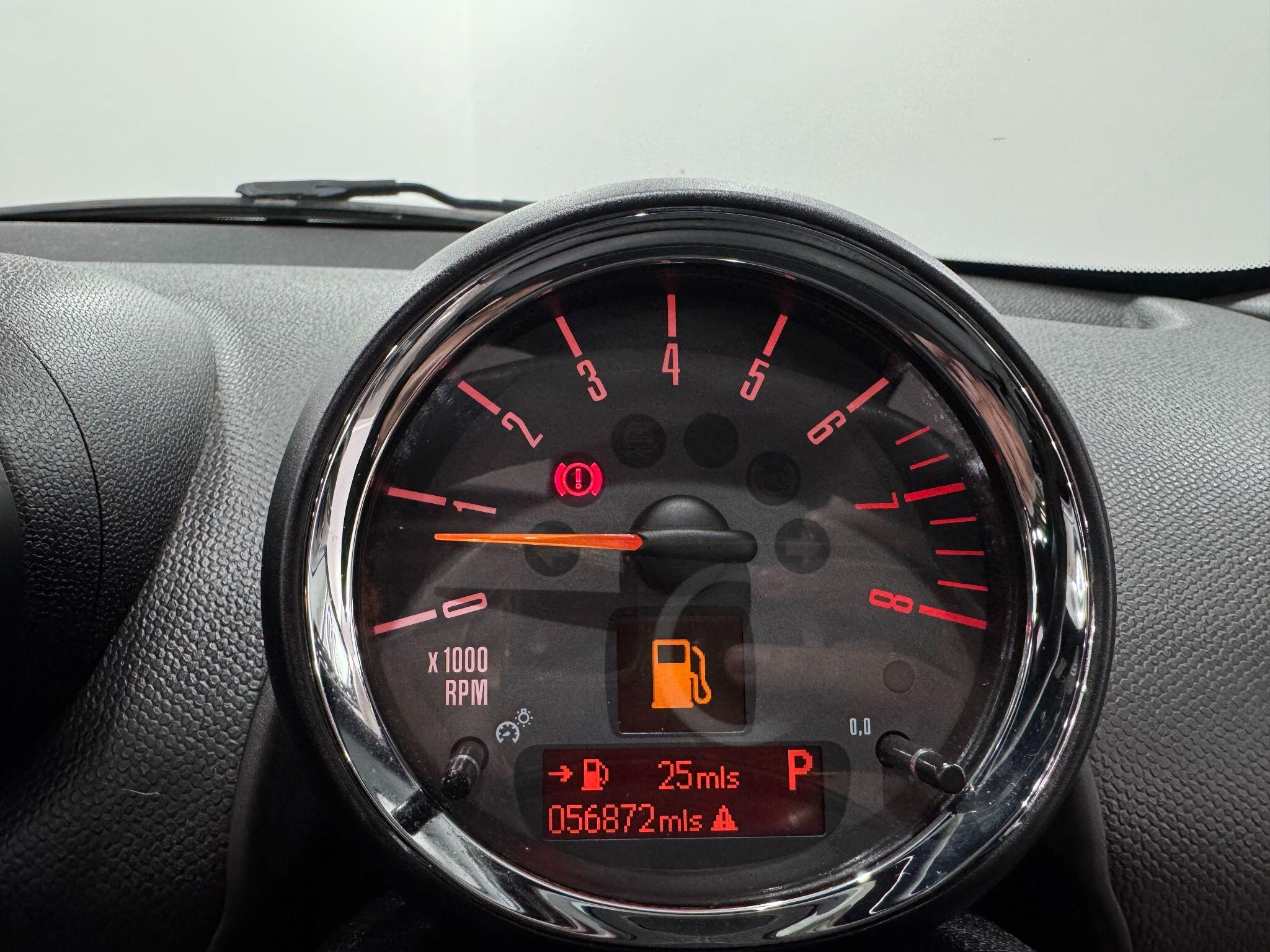 MINI Countryman view 34