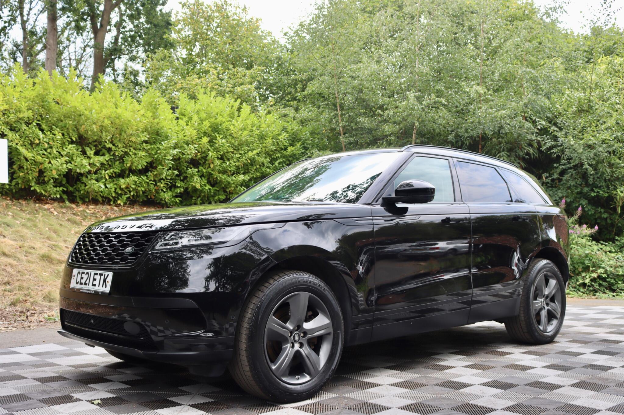 Land Rover Range Rover Velar view 18