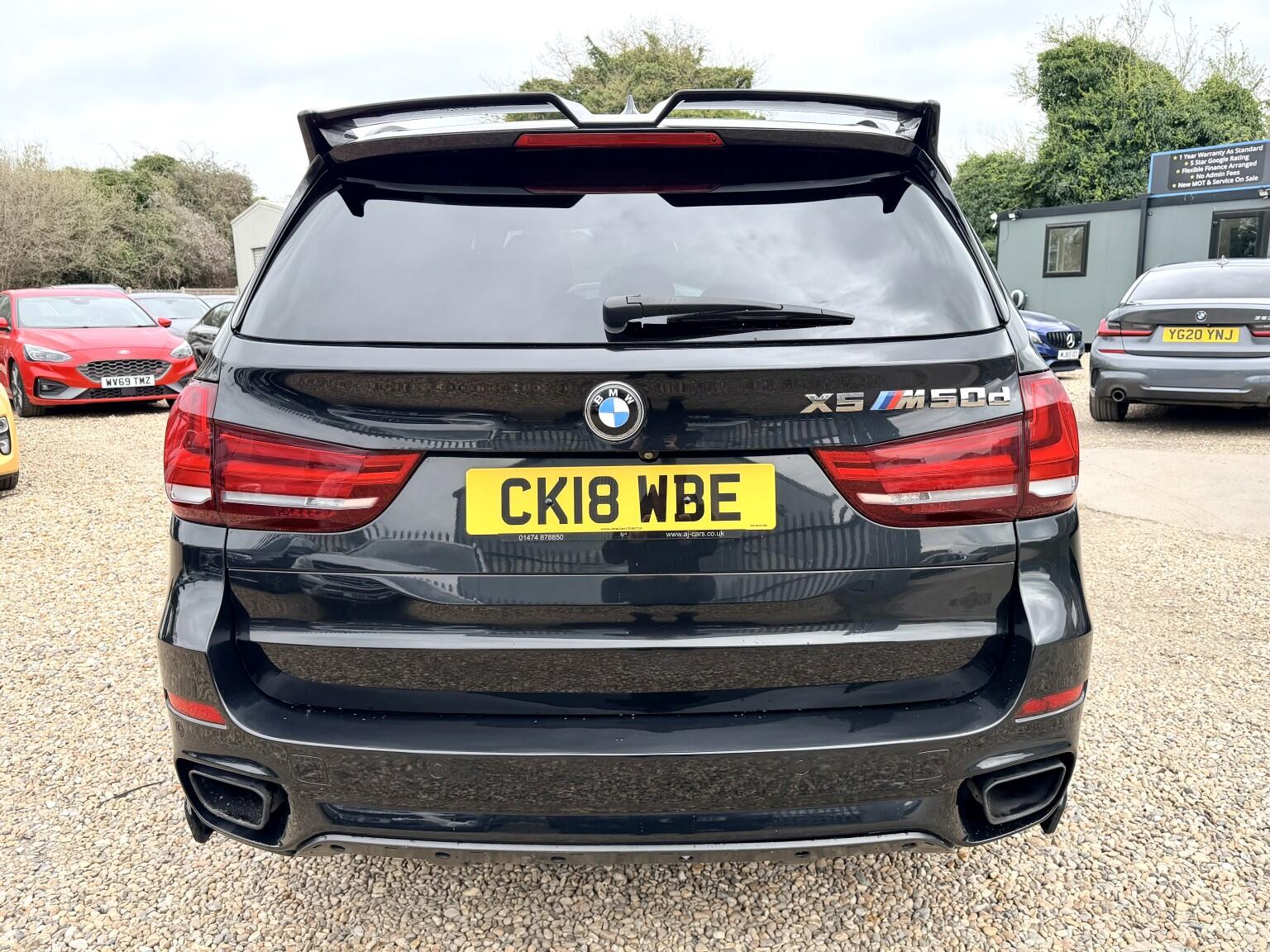 BMW X5 view 6