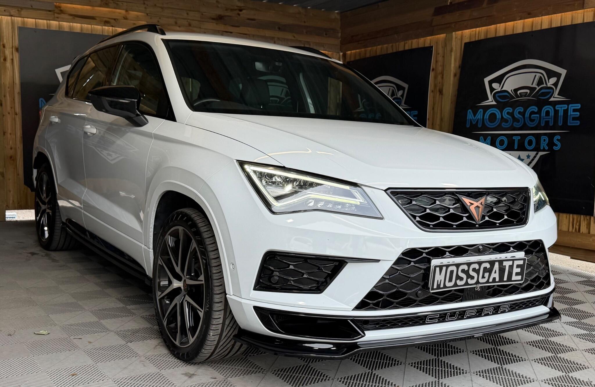 Cupra Ateca view 3