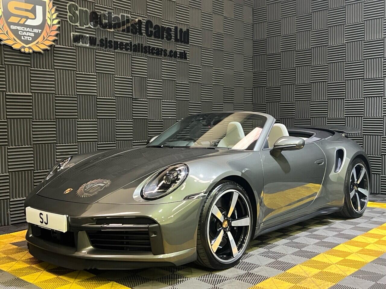 Porsche 911 view 25