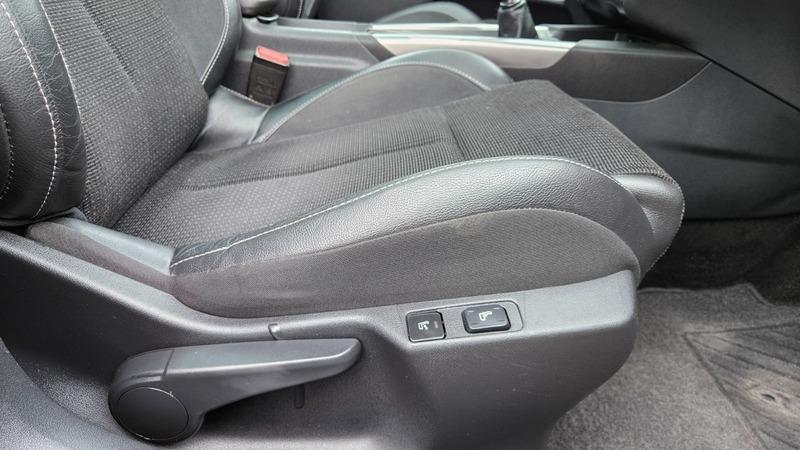 2011 Citroen C4 image 32
