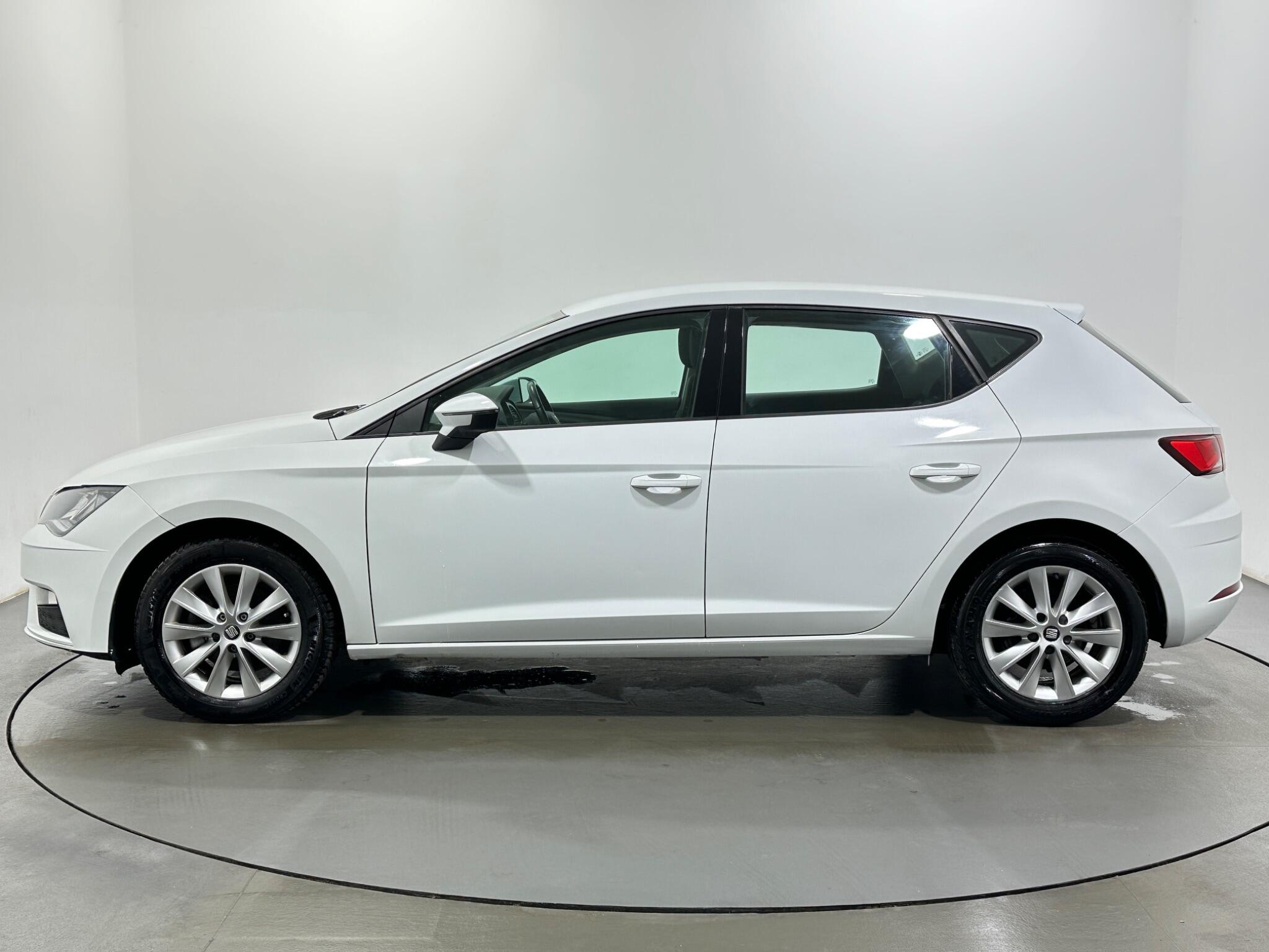 Seat Leon view 5