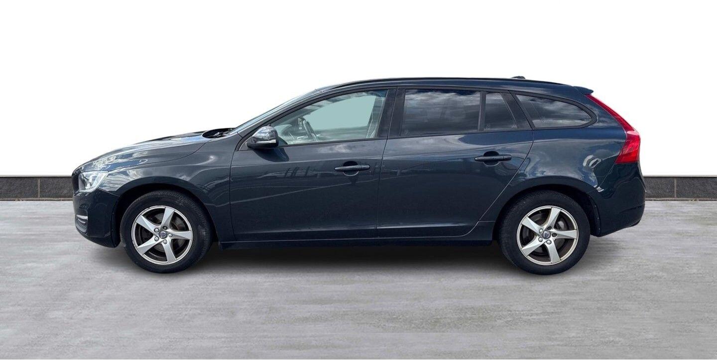 Volvo V60 view 3