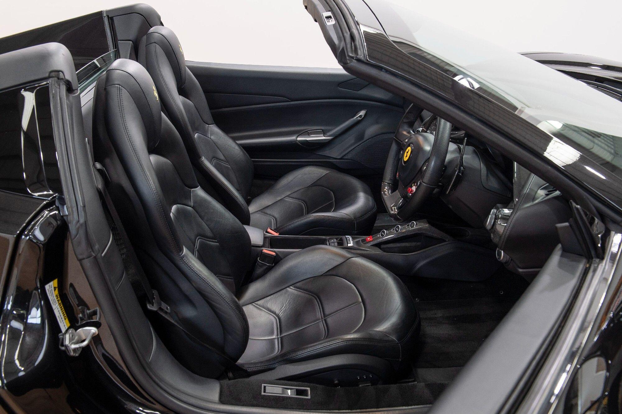 Ferrari 488 view 9
