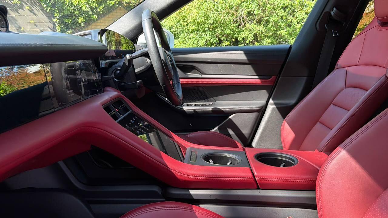 Porsche Taycan view 68