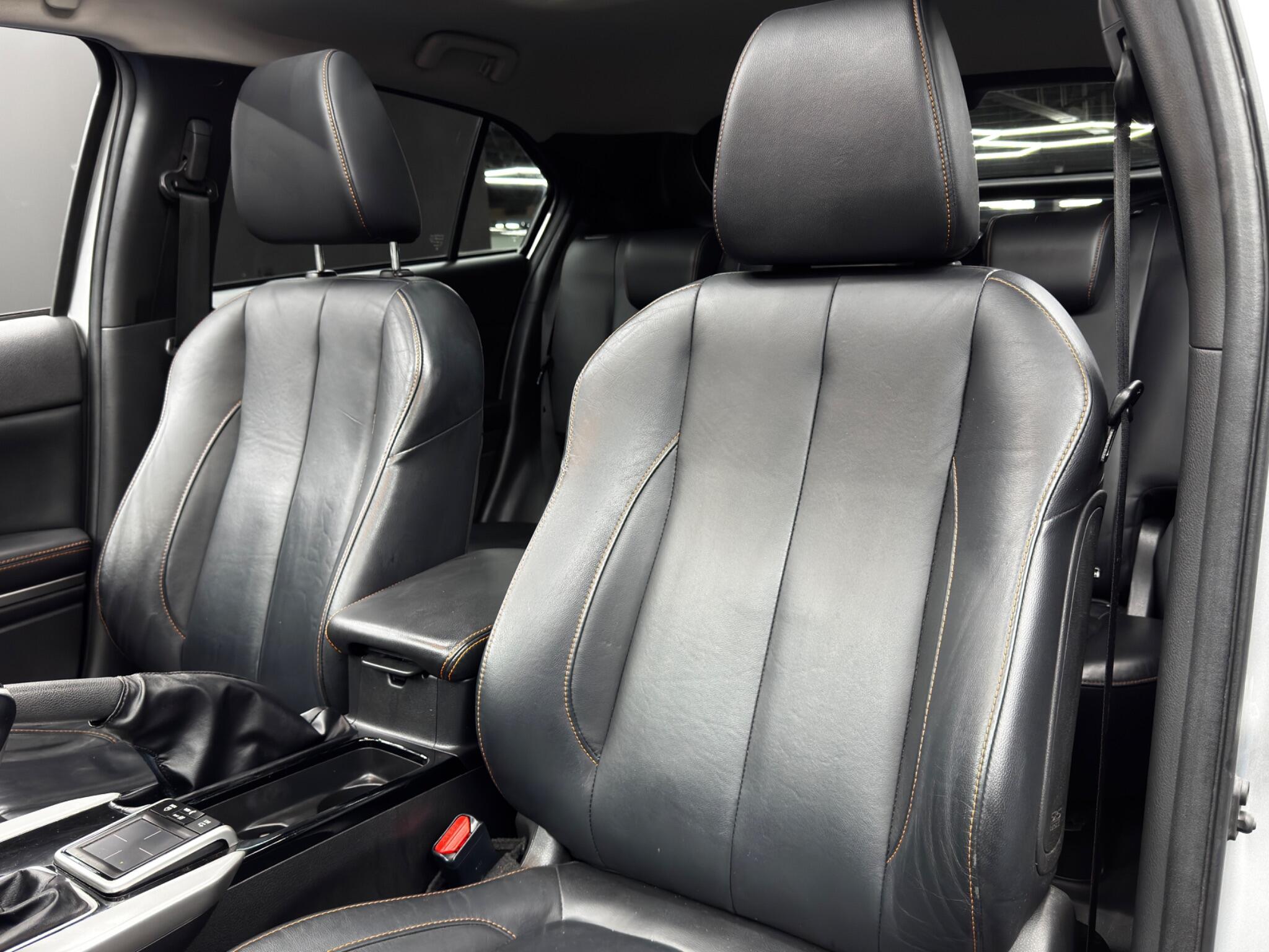 Mitsubishi Eclipse Cross view 14