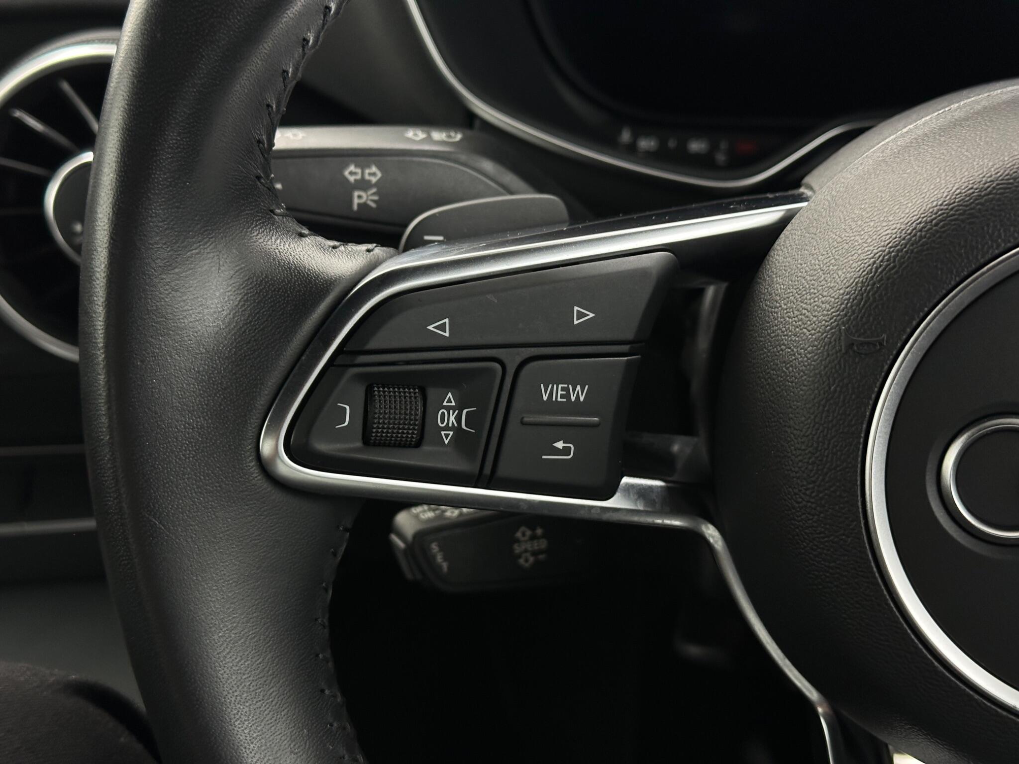 Audi TT view 14