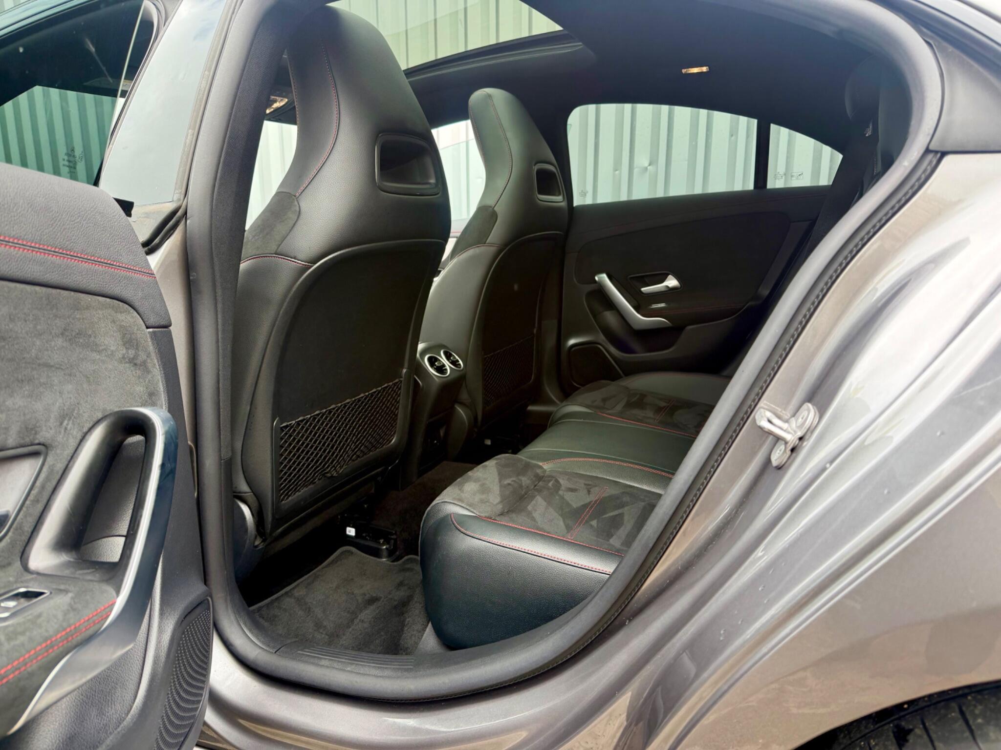 Mercedes-Benz Cla view 15