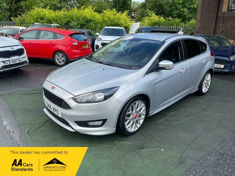 2016 Ford Focus image 2