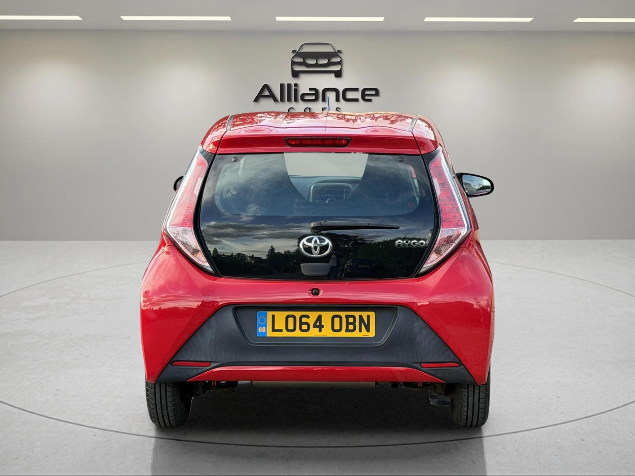Toyota Aygo view 9
