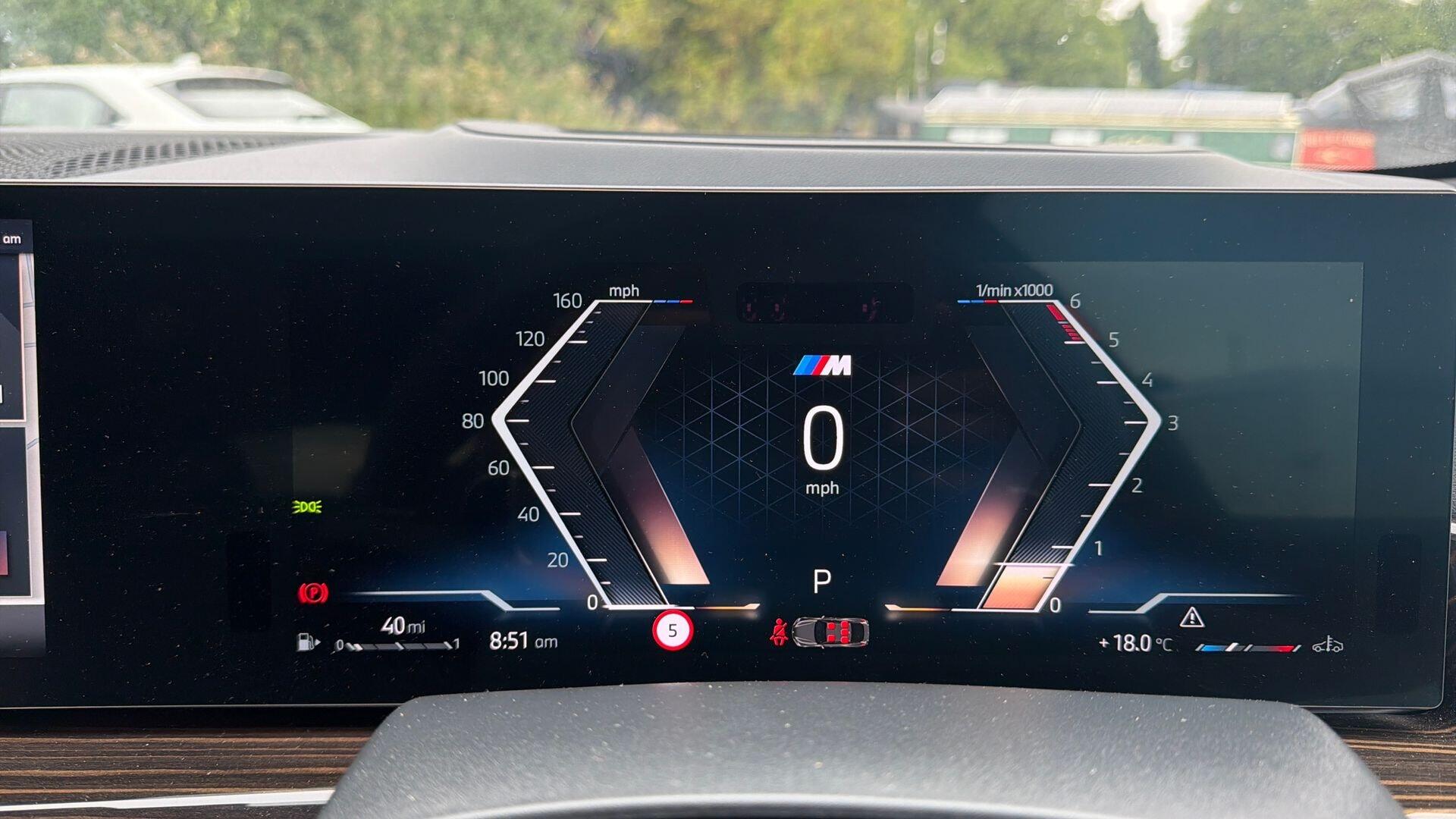 BMW X6 view 9