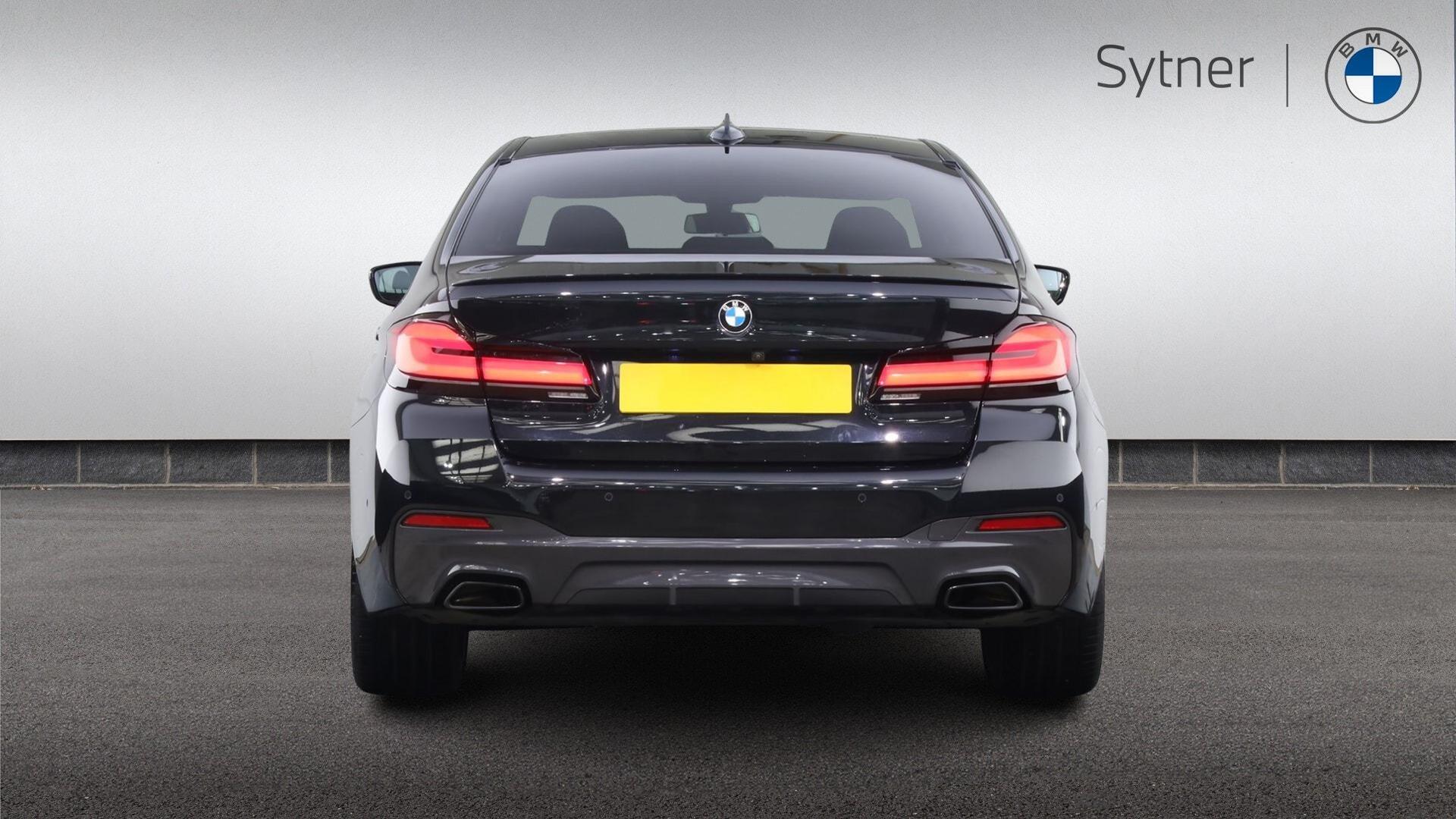 BMW 5 Series view 15