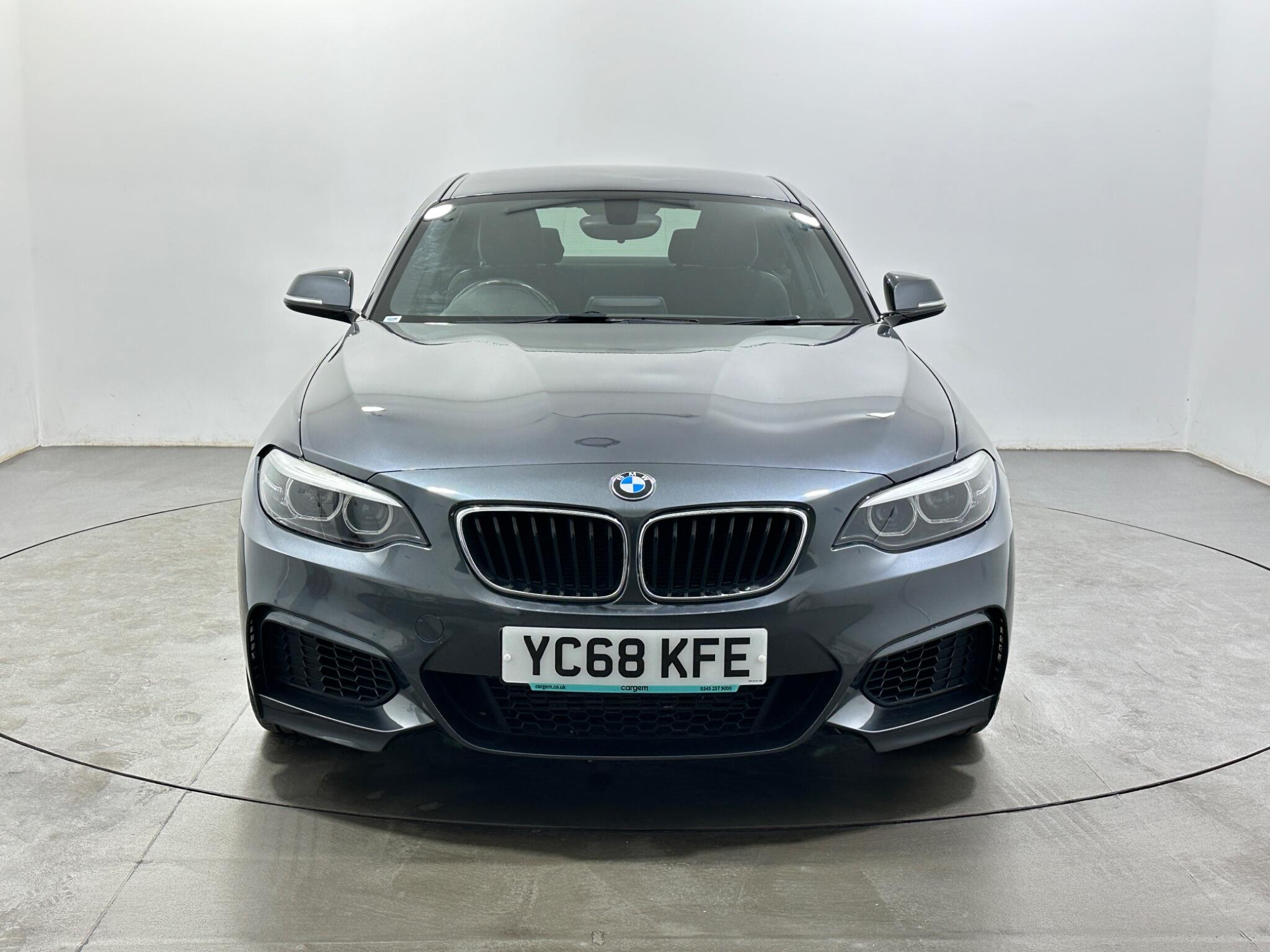BMW 2 Series view 3