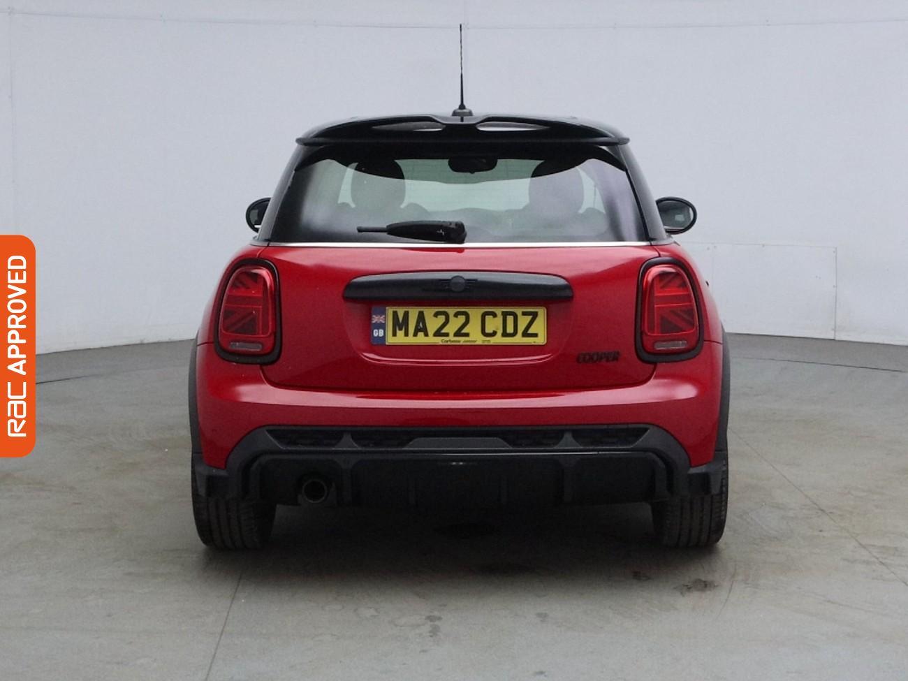 Mini Hatch view 8