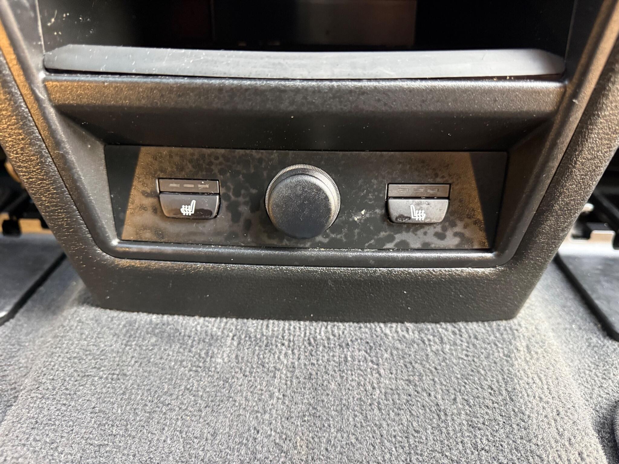 BMW X5 view 16