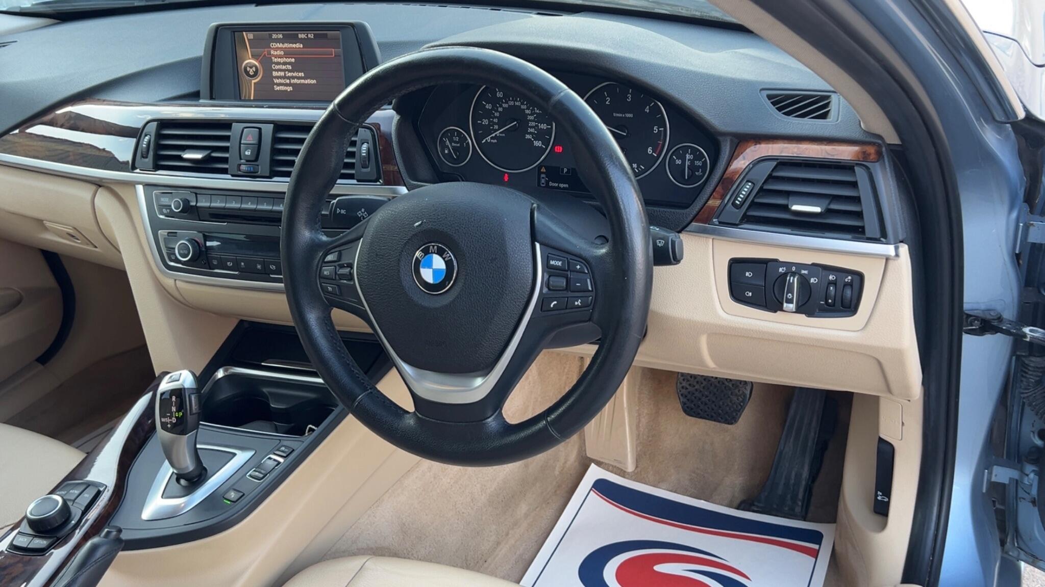 BMW 3 Series view 19