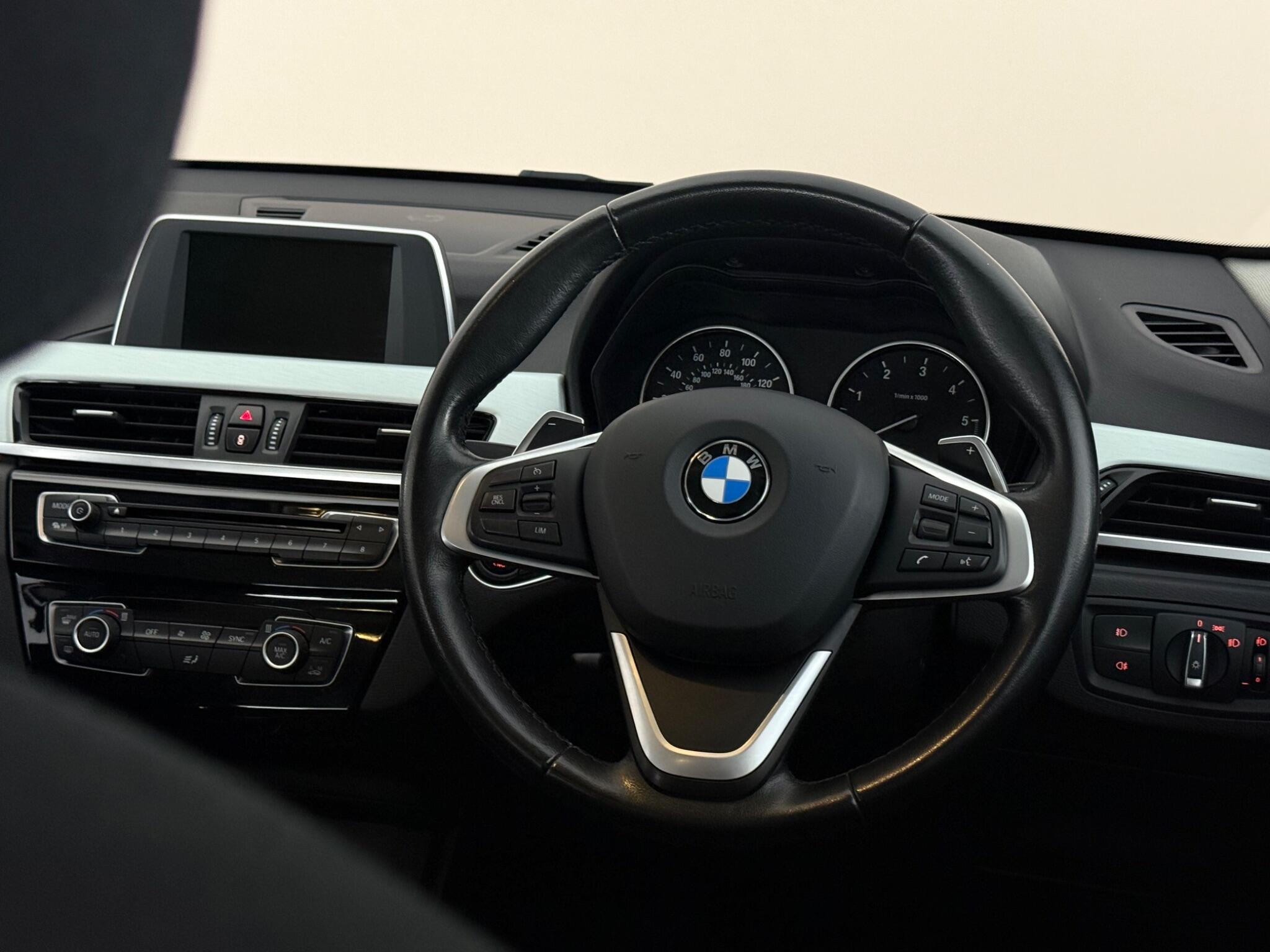 BMW X1 view 16
