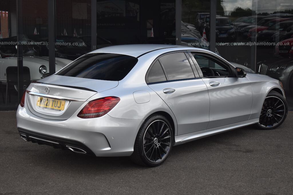Mercedes-Benz C Class view 7