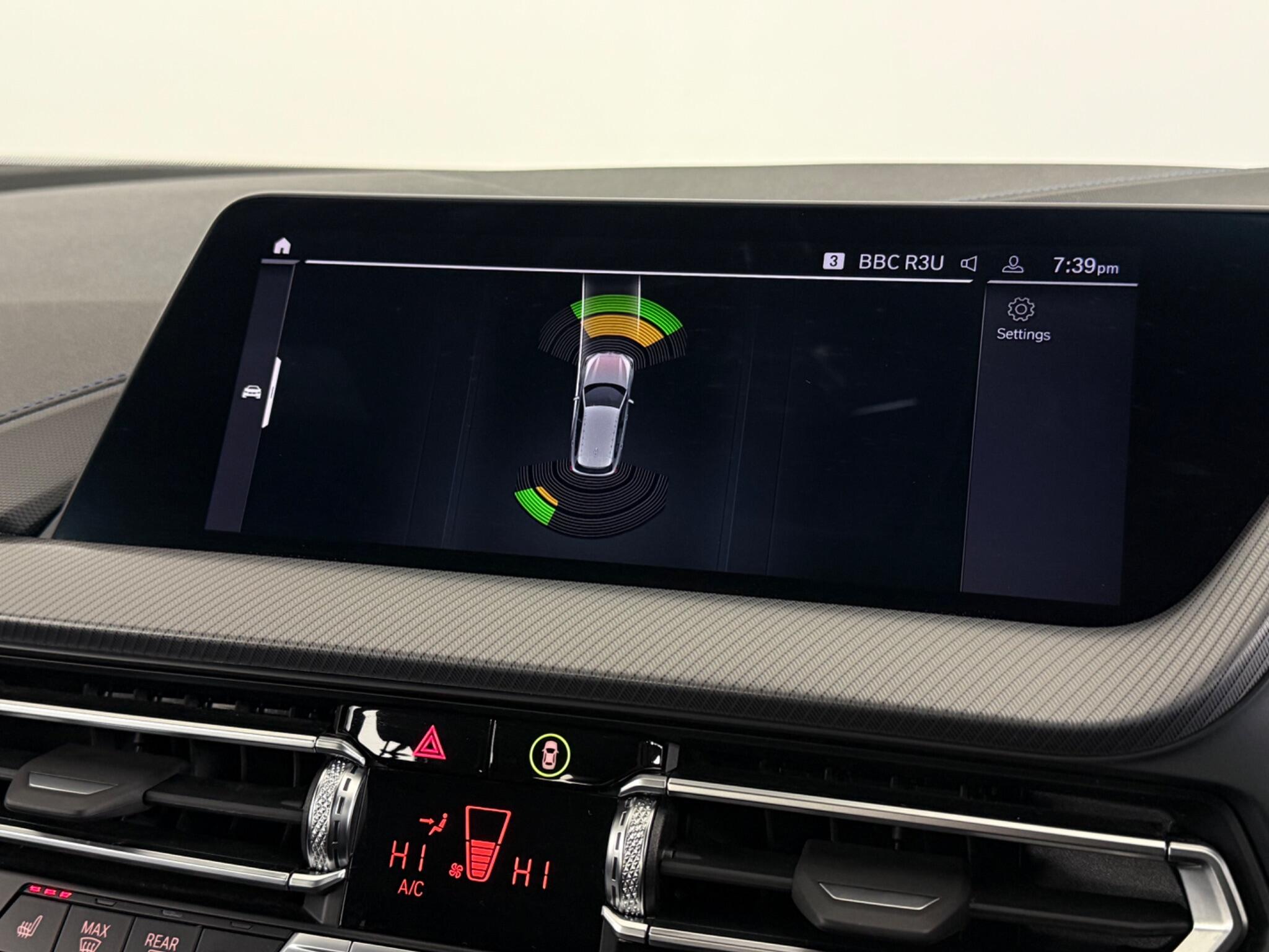 BMW 1 Series view 26