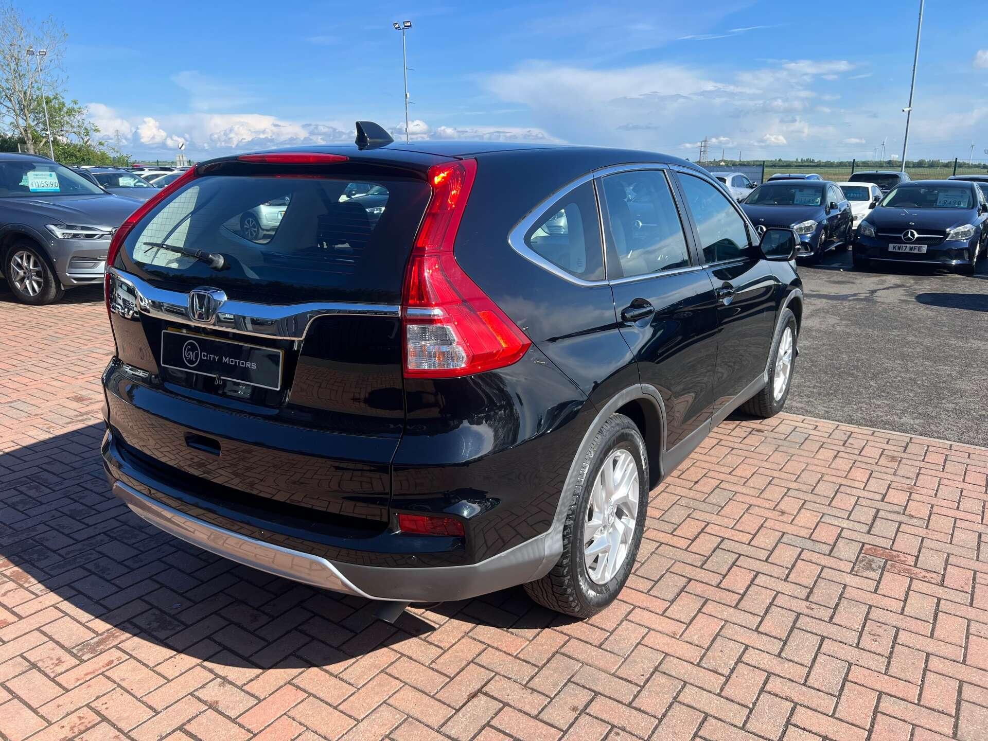 Honda CR-V view 9
