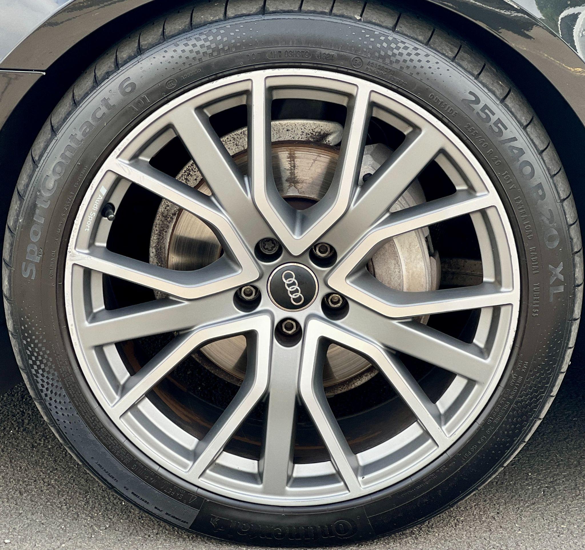Audi A6 view 28